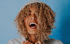 langage-du-corps : sourire