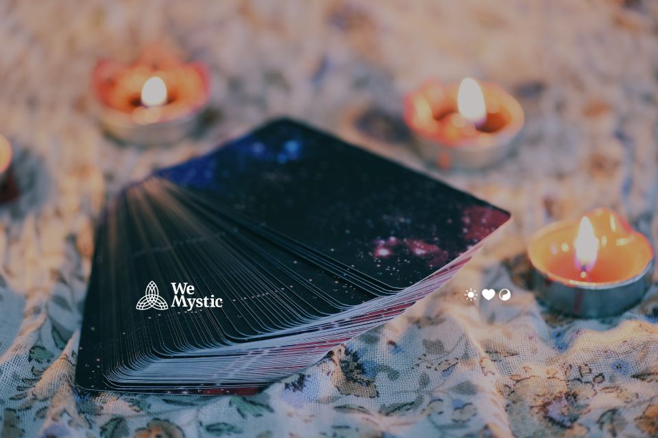 Tarot divinatoire de l’amour, définition, limites et conseils pour poser les bonnes questions